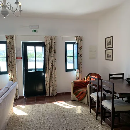 Κατάλυμα σε φάρμα Quinta Do Rol *
